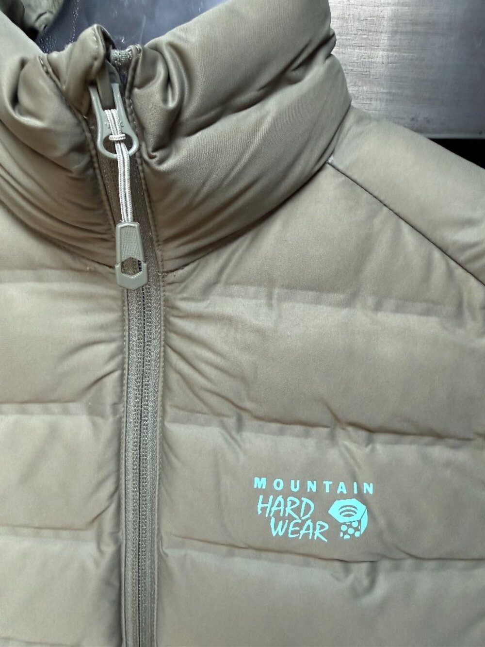 Mountain Hardwear Women's Green Quilted 750-Fill Puffer Jacket Small